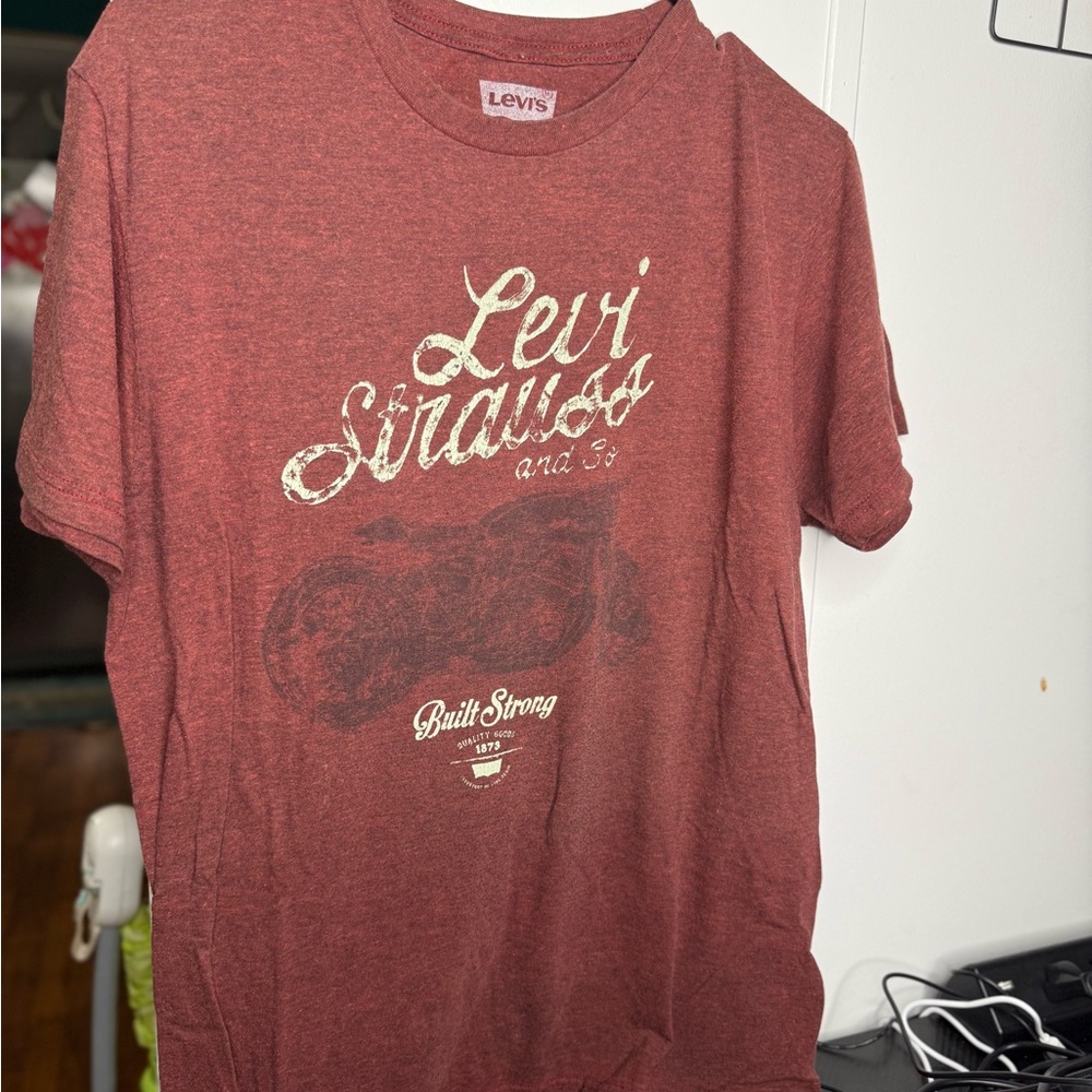 Levi's Men's Maroon Graphic Tee